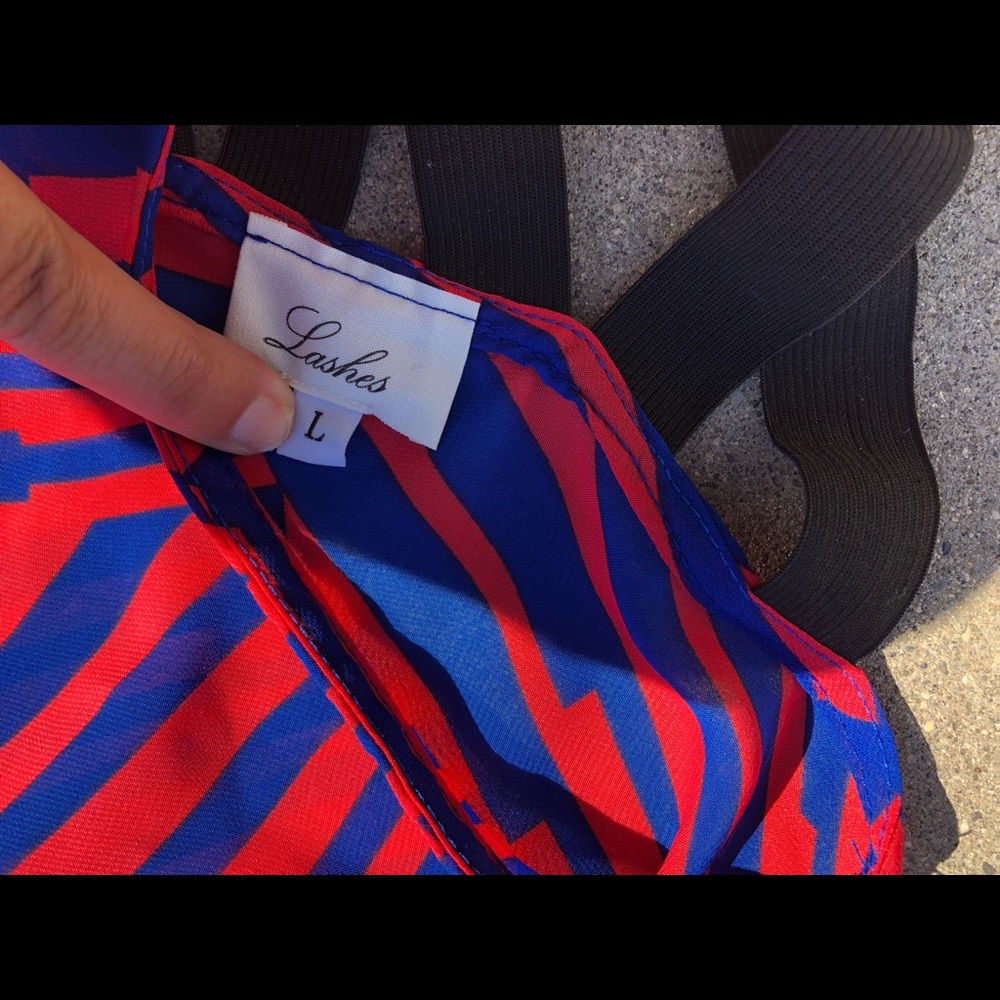 red/blue top - Picture 2 of 3